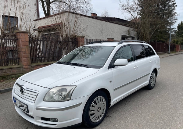 Toyota Avensis cena 7500 przebieg: 324000, rok produkcji 2004 z Radłów małe 67
